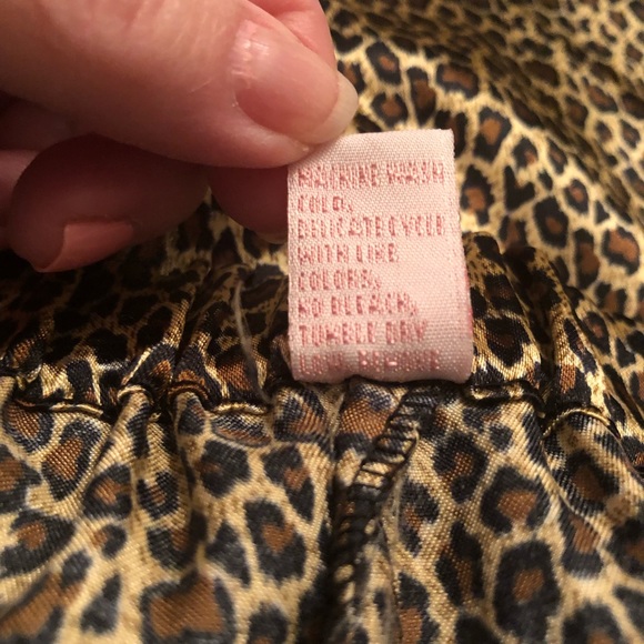 Dream Modes Animal Print pajamas, size Large - Picture 7 of 8